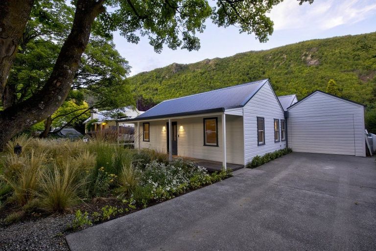 Photo of property in 25 Bedford Street, Arrowtown, 9302