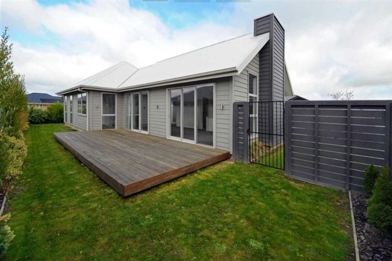 Photo of property in 10 Skye Lane, Prebbleton, 7604