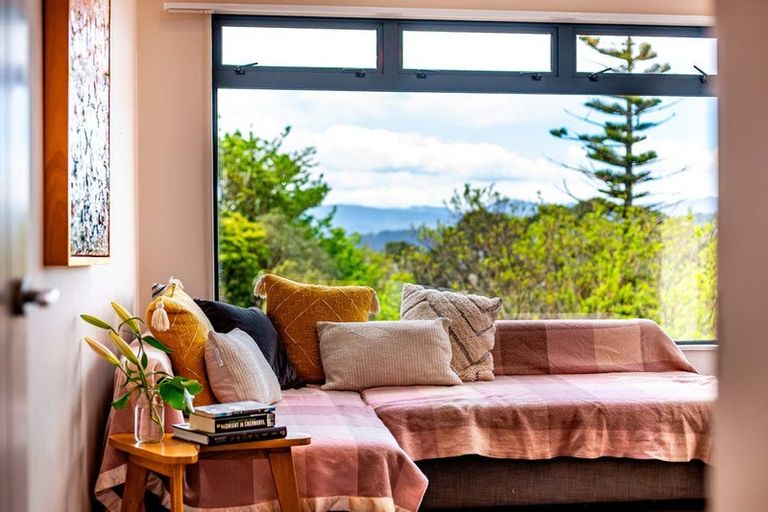 Photo of property in 15 Bank Road, Northland, Wellington, 6012