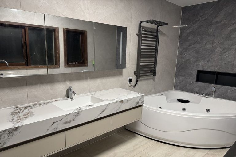 Photo of property in 70b Avonhead Road, Avonhead, Christchurch, 8042