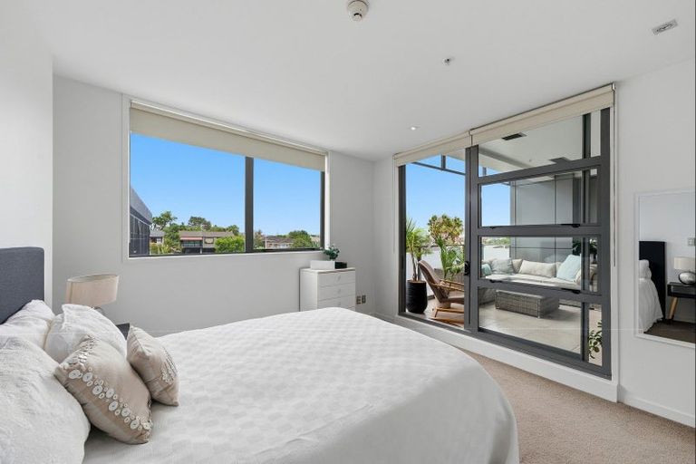 Photo of property in Maison Apartments, 108/16 Huron Street, Takapuna, Auckland, 0622