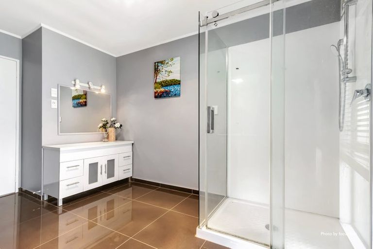 Photo of property in 2/248 Sturges Road, Henderson, Auckland, 0612