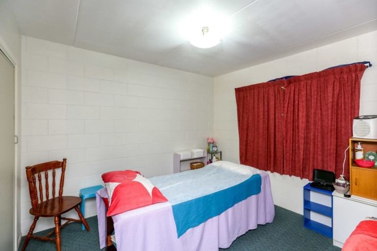 Photo of property in 8 Carrington Street, Lower Vogeltown, New Plymouth, 4310