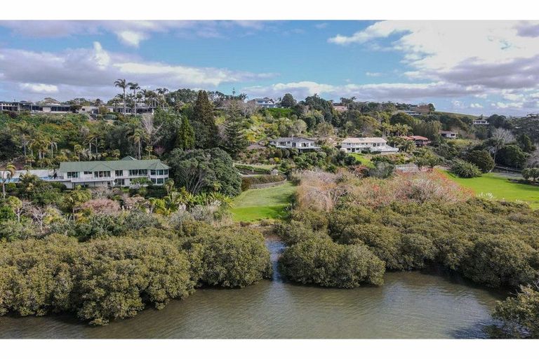 Photo of property in 7 The Lookout, Kerikeri, 0230