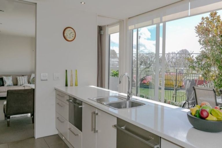 Photo of property in 95 Dover Street, St Albans, Christchurch, 8014