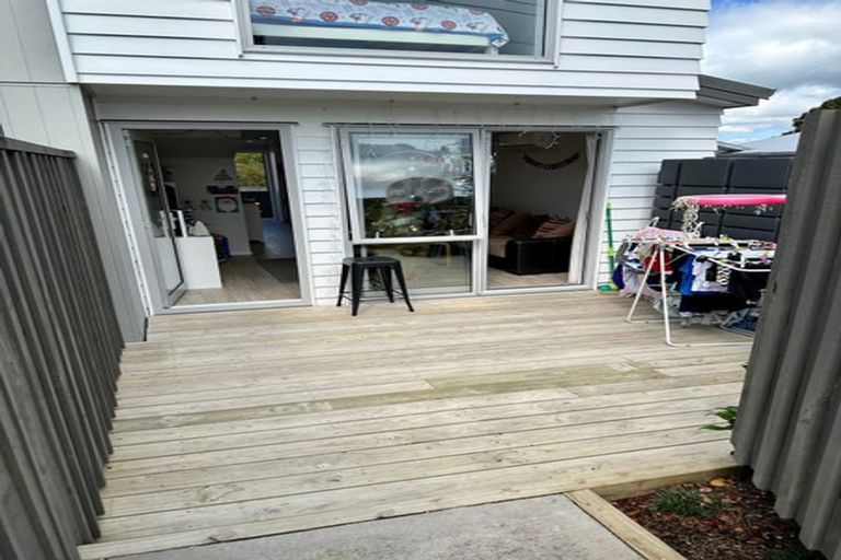 Photo of property in 74c Stanley Road, Glenfield, Auckland, 0629