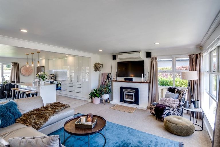 Photo of property in 41 Avondale Road, Taradale, Napier, 4112