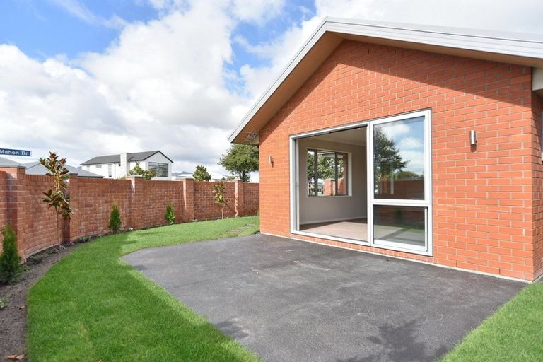 Photo of property in 49a Mcmahon Drive, Aidanfield, Christchurch, 8025