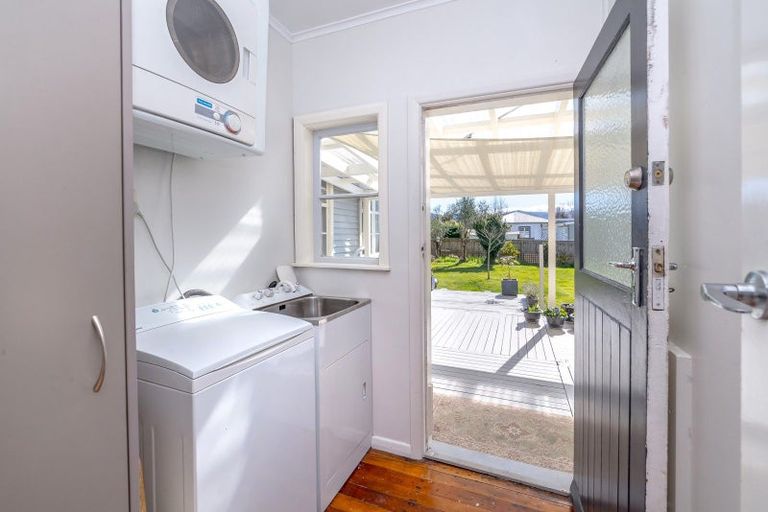 Photo of property in 52 Kempton Street, Greytown, 5712