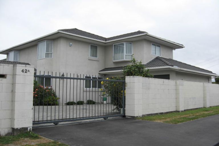 Photo of property in 42a Waimairi Road, Upper Riccarton, Christchurch, 8041