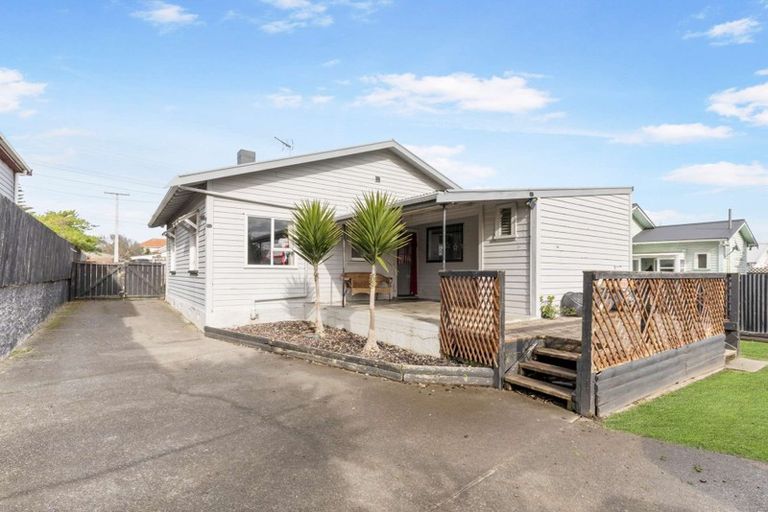 Photo of property in 44 Puriri Street, Gonville, Whanganui, 4501