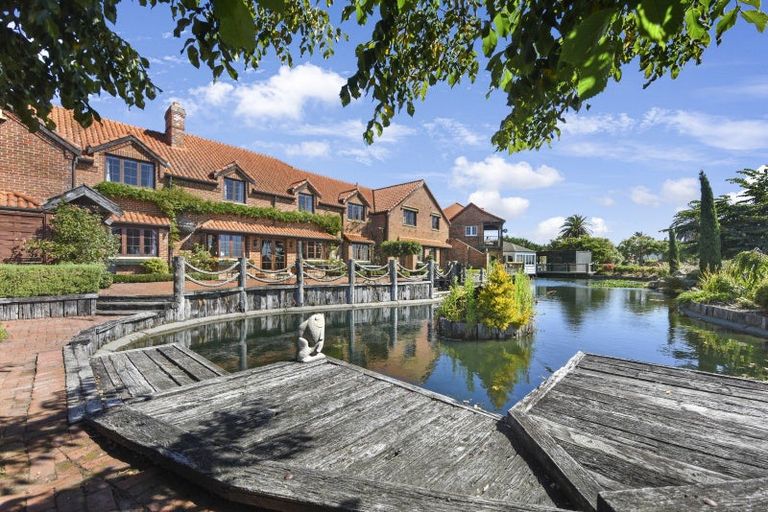 Photo of property in 3/6 Quiet Woman Way, Monaco, Nelson, 7011