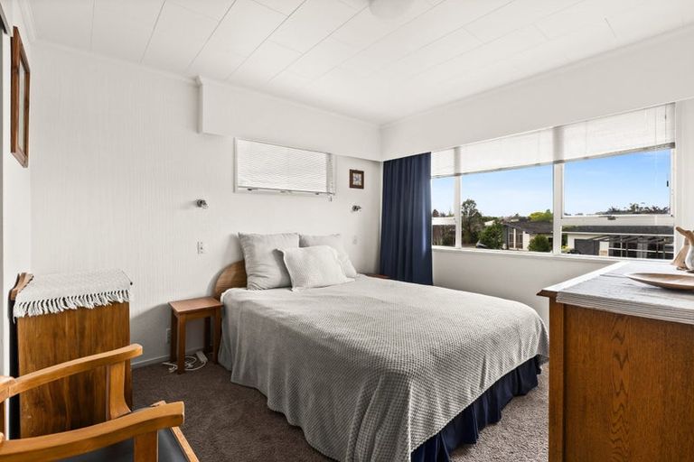 Photo of property in 14 Trigg Crescent, Taradale, Napier, 4112