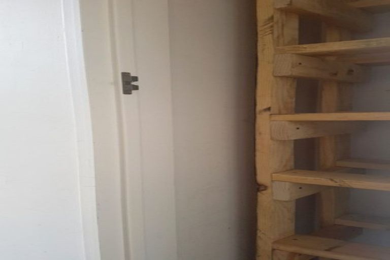 Photo of property in 10/10-26 John Jennings Drive, Oteha, Auckland, 0632