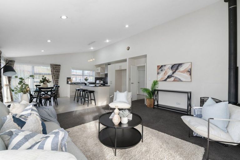 Photo of property in 32d Robinson Avenue, Holdens Bay, Rotorua, 3010