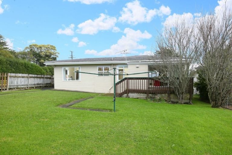 Photo of property in 57 Mcleod Road, Te Atatu South, Auckland, 0610