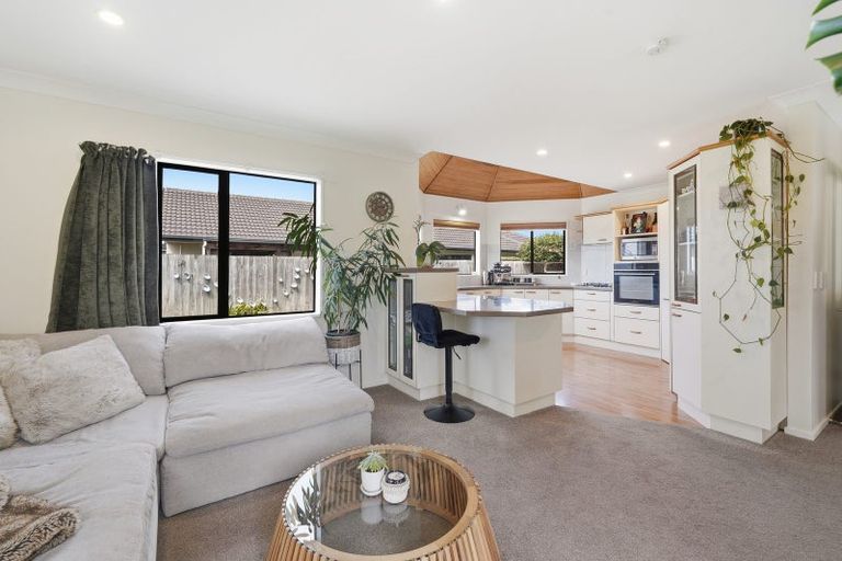 Photo of property in 16 Dawson Douglas Place, Kaiapoi, 7630