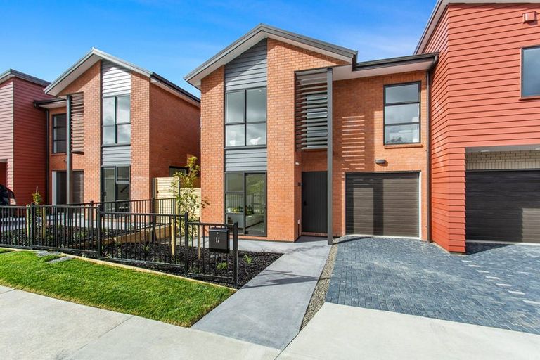 Photo of property in 25 William Calvert Drive, Swanson, Auckland, 0614