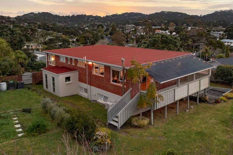 Photo of property in 108 Captain Scott Road, Glen Eden, Auckland, 0602