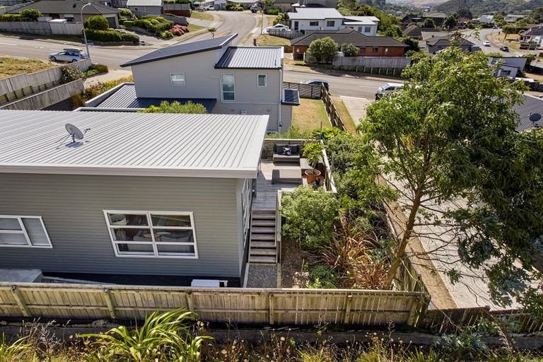 Photo of property in 147 Navigation Drive, Whitby, Porirua, 5024
