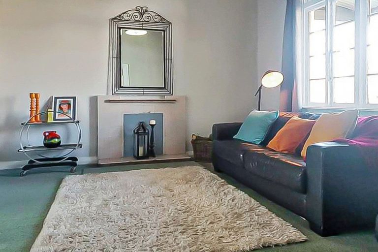 Photo of property in 10 Rira Street, Marton, 4710