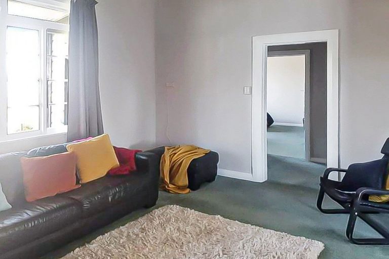 Photo of property in 10 Rira Street, Marton, 4710