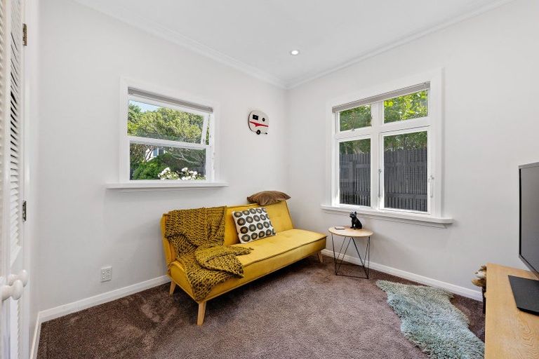 Photo of property in 20 Raumati Terrace, Khandallah, Wellington, 6035