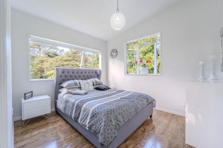Photo of property in 5 Fairmount Road, Titirangi, Auckland, 0604