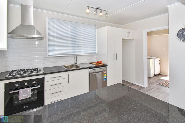 Photo of property in 51 Tua Place, Favona, Auckland, 2024