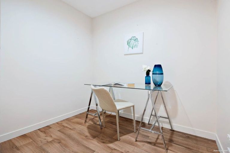 Photo of property in 4/62 Fernhill Way, Oteha, Auckland, 0632