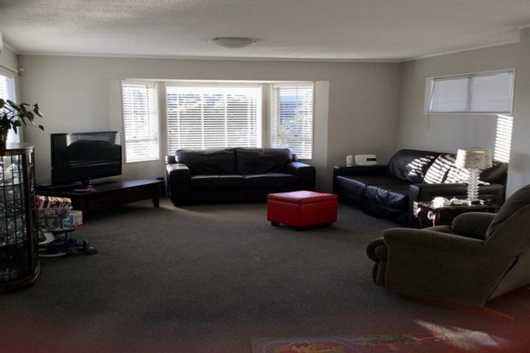 Photo of property in 38 Staithes Drive North, Whitby, Porirua, 5024