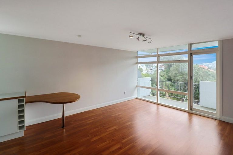 Photo of property in Manston Apartments, 3e/145 Ohiro Road, Brooklyn, Wellington, 6021