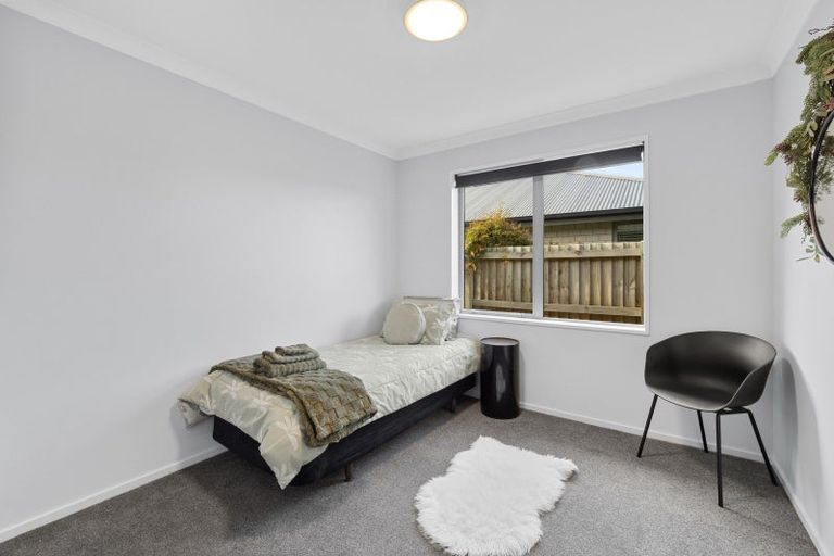 Photo of property in 16 Whiteoak Grove, Tinwald, Ashburton, 7700