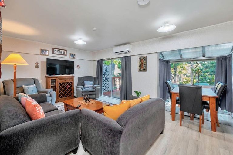 Photo of property in 2/138a Great South Road, Manurewa, Auckland, 2102