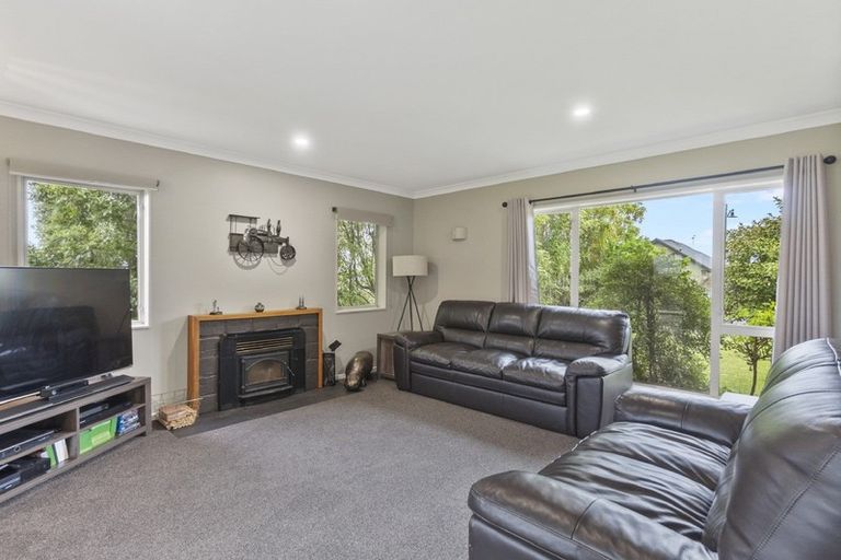 Photo of property in 13 Parkwood Place, Huntington, Hamilton, 3210