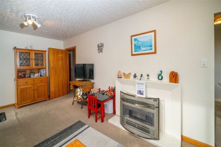 Photo of property in 24 Skerten Avenue, Hornby, Christchurch, 8042