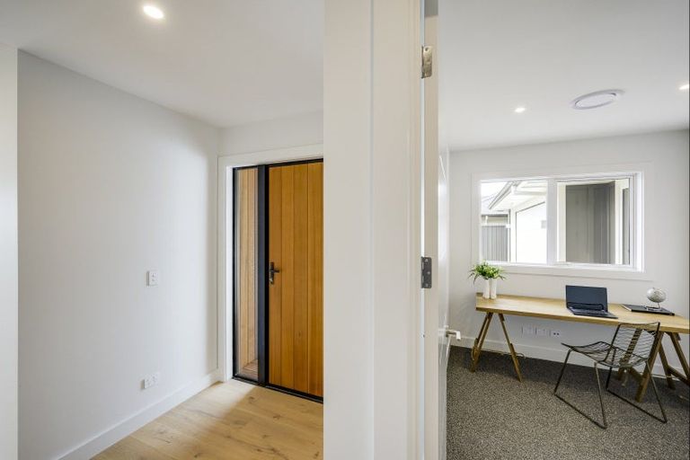 Photo of property in 37 Arataki Road, Havelock North, 4130