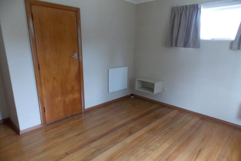 Photo of property in 1 Field Street, Silverstream, Upper Hutt, 5019