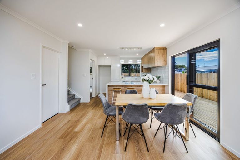 Photo of property in 16e Friesian Drive, Mangere, Auckland, 2022