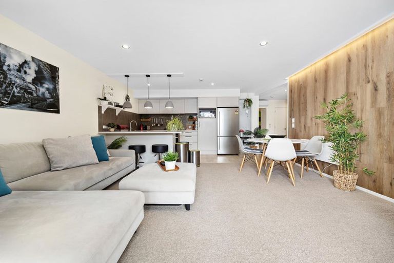 Photo of property in 67 Andrews Road, Queenstown, 9300
