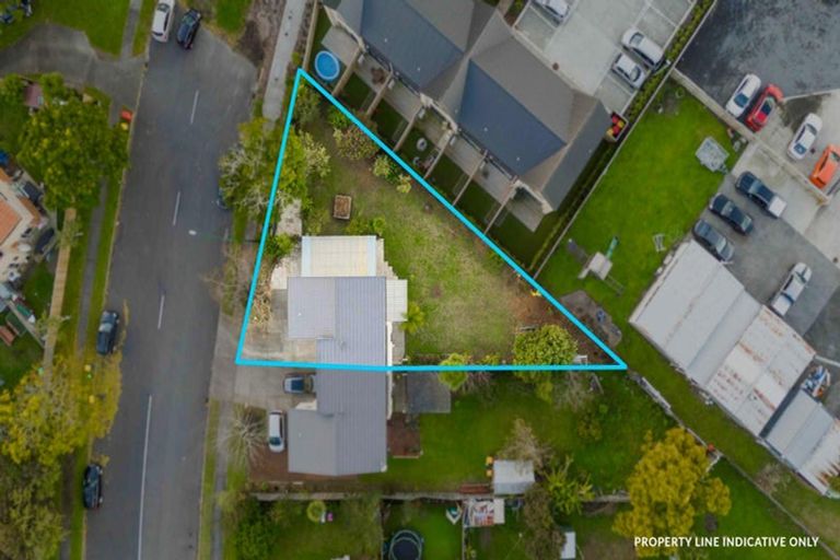 Photo of property in 32 Marinich Drive South, Ranui, Auckland, 0612