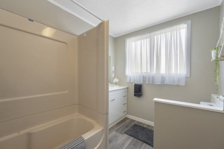 Photo of property in 10 Dee Street, Tokoroa, 3420