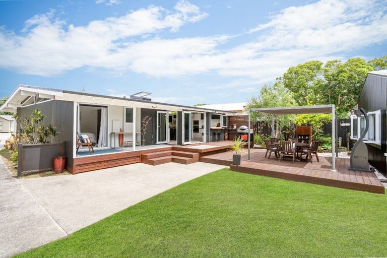 Photo of property in 106 Patuwai Drive, Whangamata, 3620
