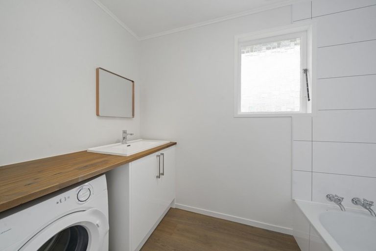 Photo of property in 33 Kairanga Crescent, Wainuiomata, Lower Hutt, 5014