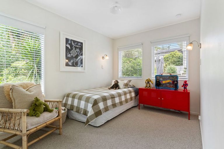 Photo of property in 31 Mcdowell Crescent, Hillcrest, Auckland, 0627
