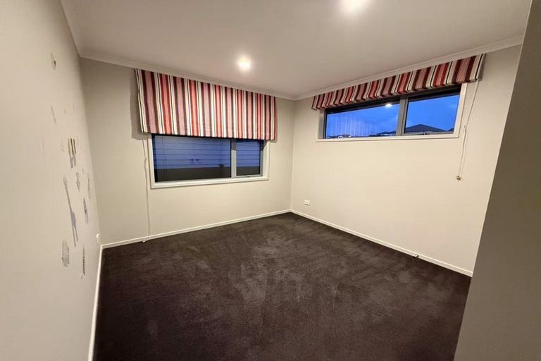 Photo of property in 98 Ridgedale Road, Silverdale, 0932