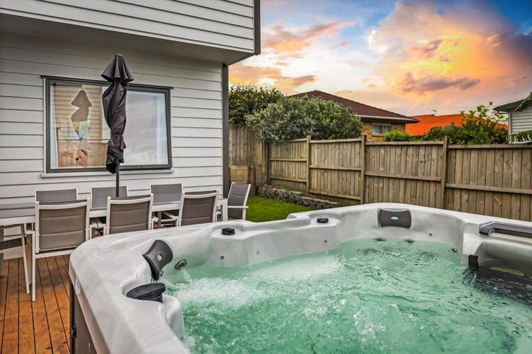 Photo of property in 45 Baumea Rise, Massey, Auckland, 0614
