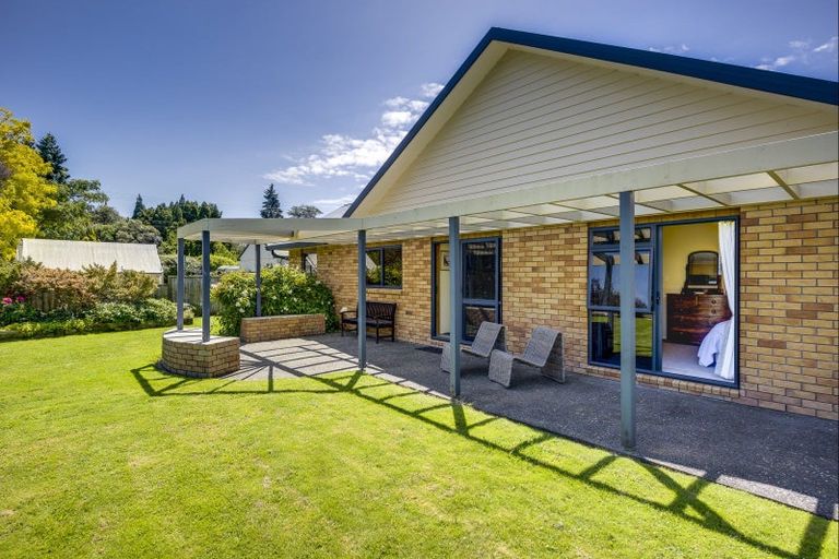 Photo of property in 9 Jervois Road, Jervoistown, Napier, 4112