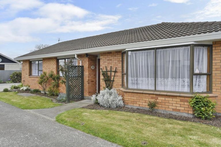 Photo of property in 148 Main North Road, Papanui, Christchurch, 8052