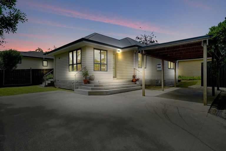 Photo of property in 13a Mawney Road, Henderson, Auckland, 0610